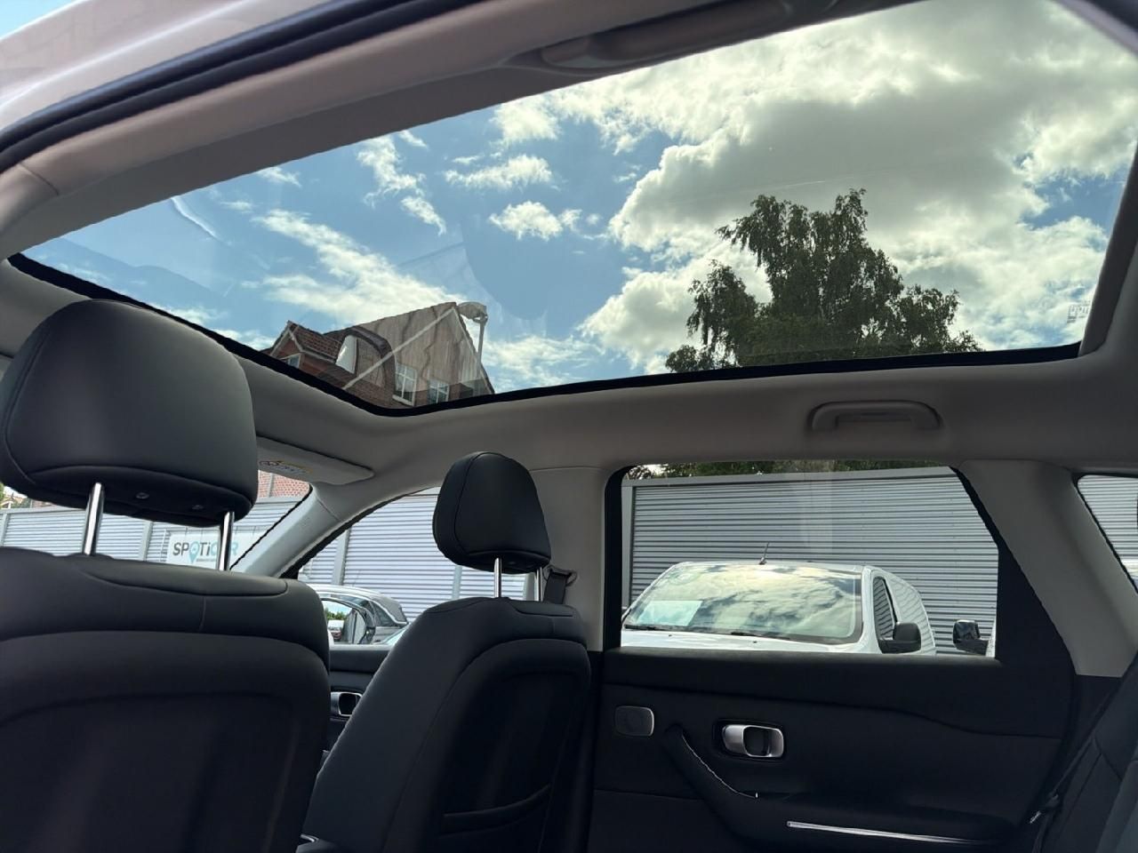 Fahrzeugabbildung Leapmotor C10 158 kW Hybrid EV Design
