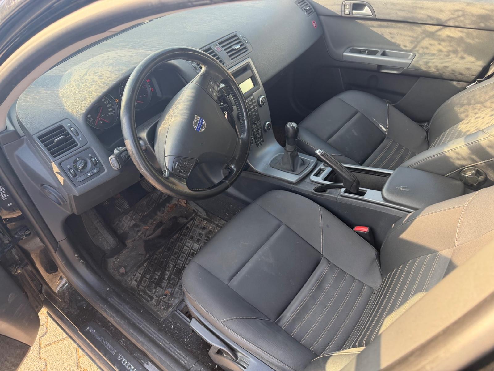 Volvo V50 2009 — photo 12
