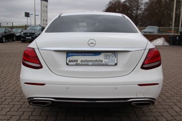 Mercedes E 200 - 7