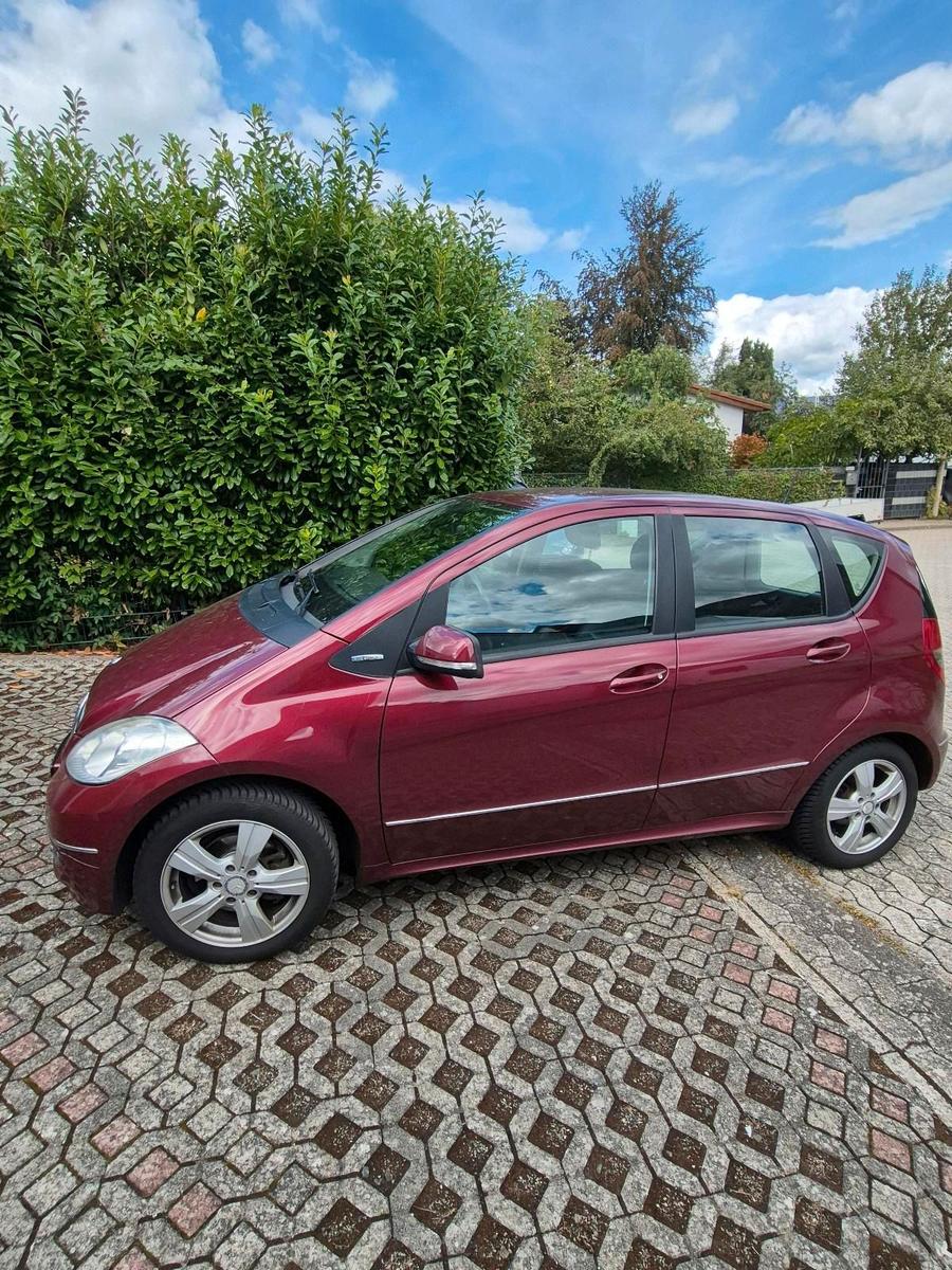 Mercedes-Benz A 180