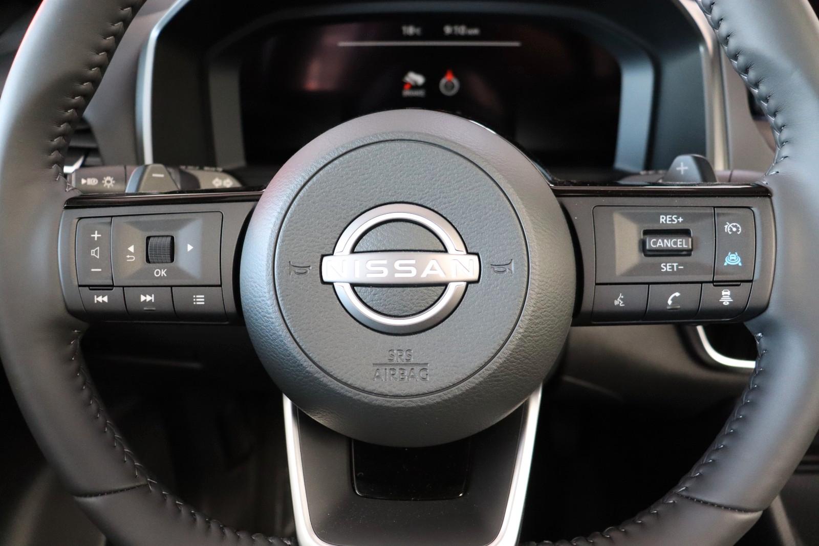 Nissan Qashqai 1.3 AT N-Connecta Navi,Pano,eHeck SOFORT, миниатюра 9