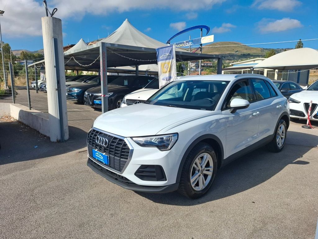 Image of Audi Q3