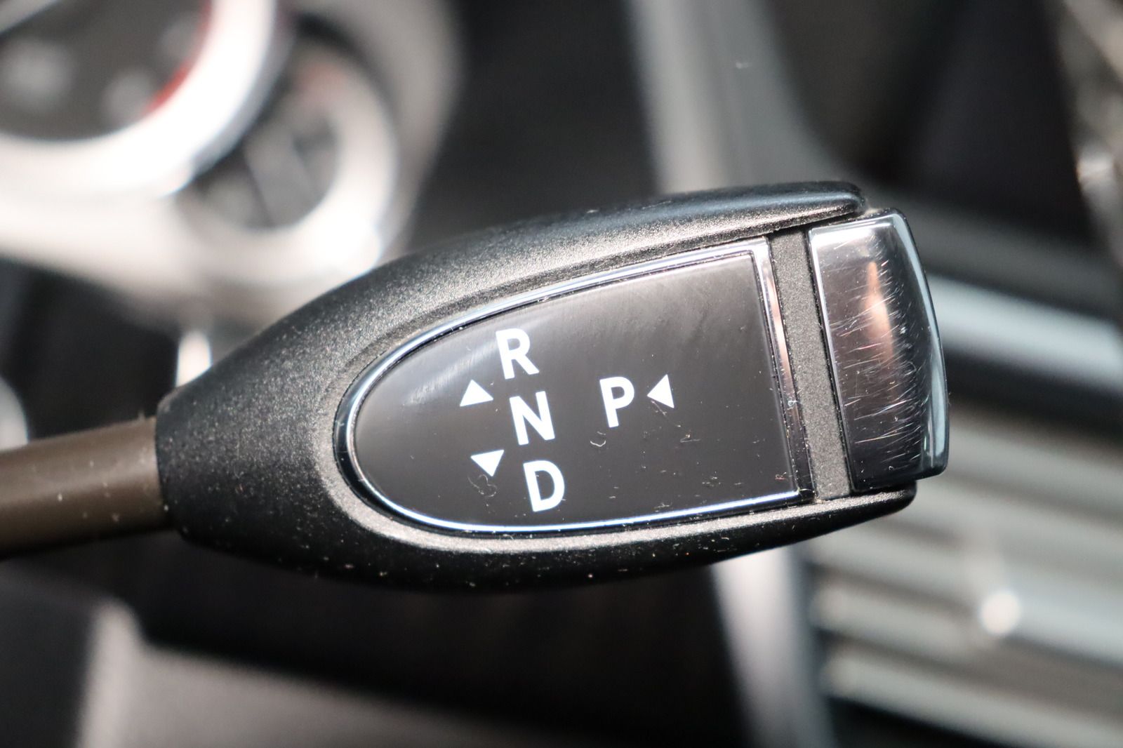 Fahrzeugabbildung Mercedes-Benz E 350 CGI T BlueEFFICIENCY * Navi * Sitzhzg. *