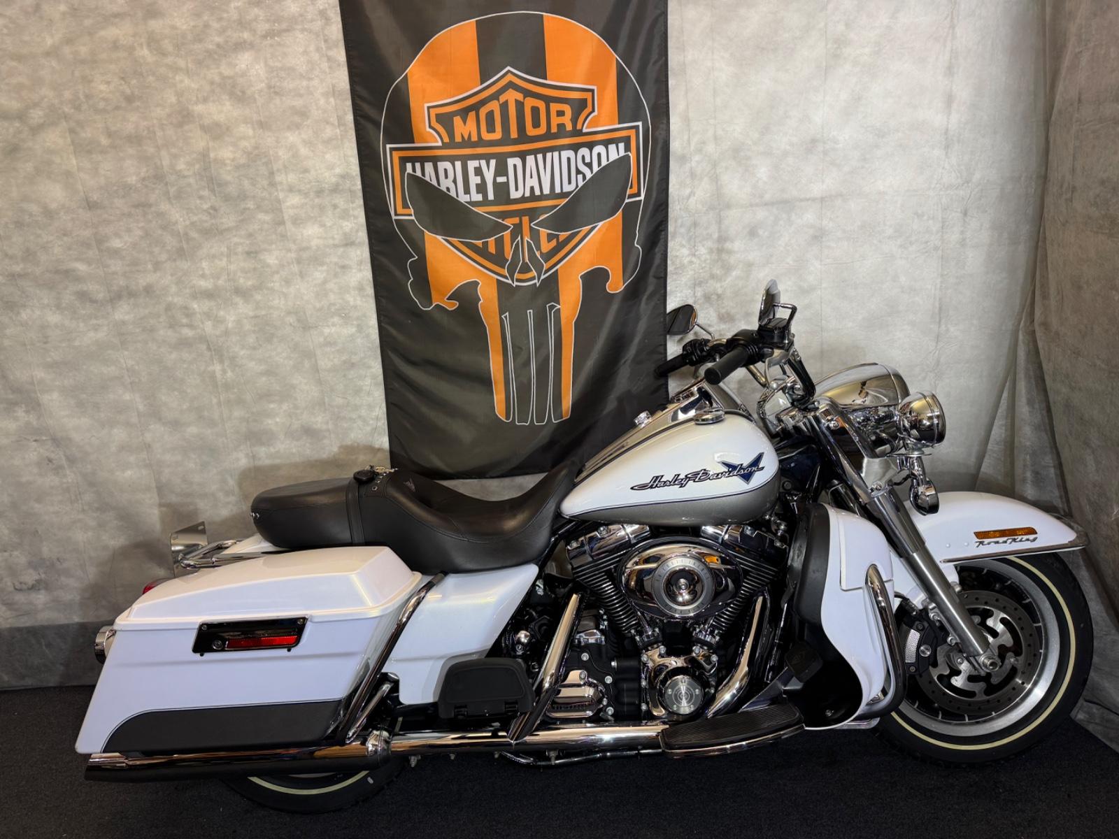 Harley-Davidson Road King FLHR, 5HD, Traumzustand! Police