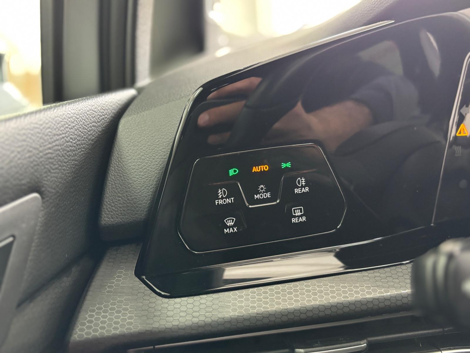 Volkswagen Golf 8 2.0TSI GTI 245PS/Navi/Led/Kamera, миниатюра 24