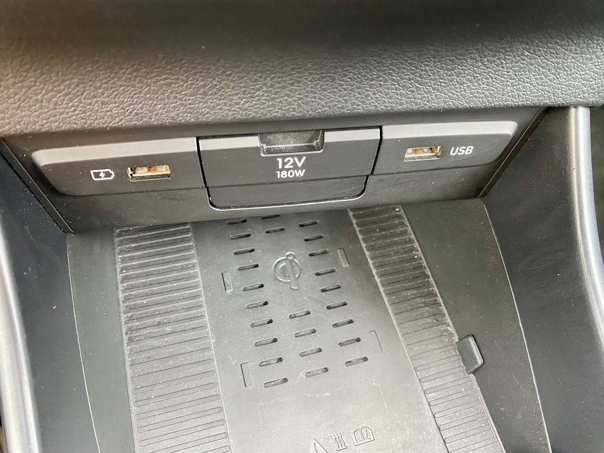 Fahrzeugabbildung Hyundai i20 1.0 KLIMA ALLWETTER ALU SHZ CARPLAY GRA