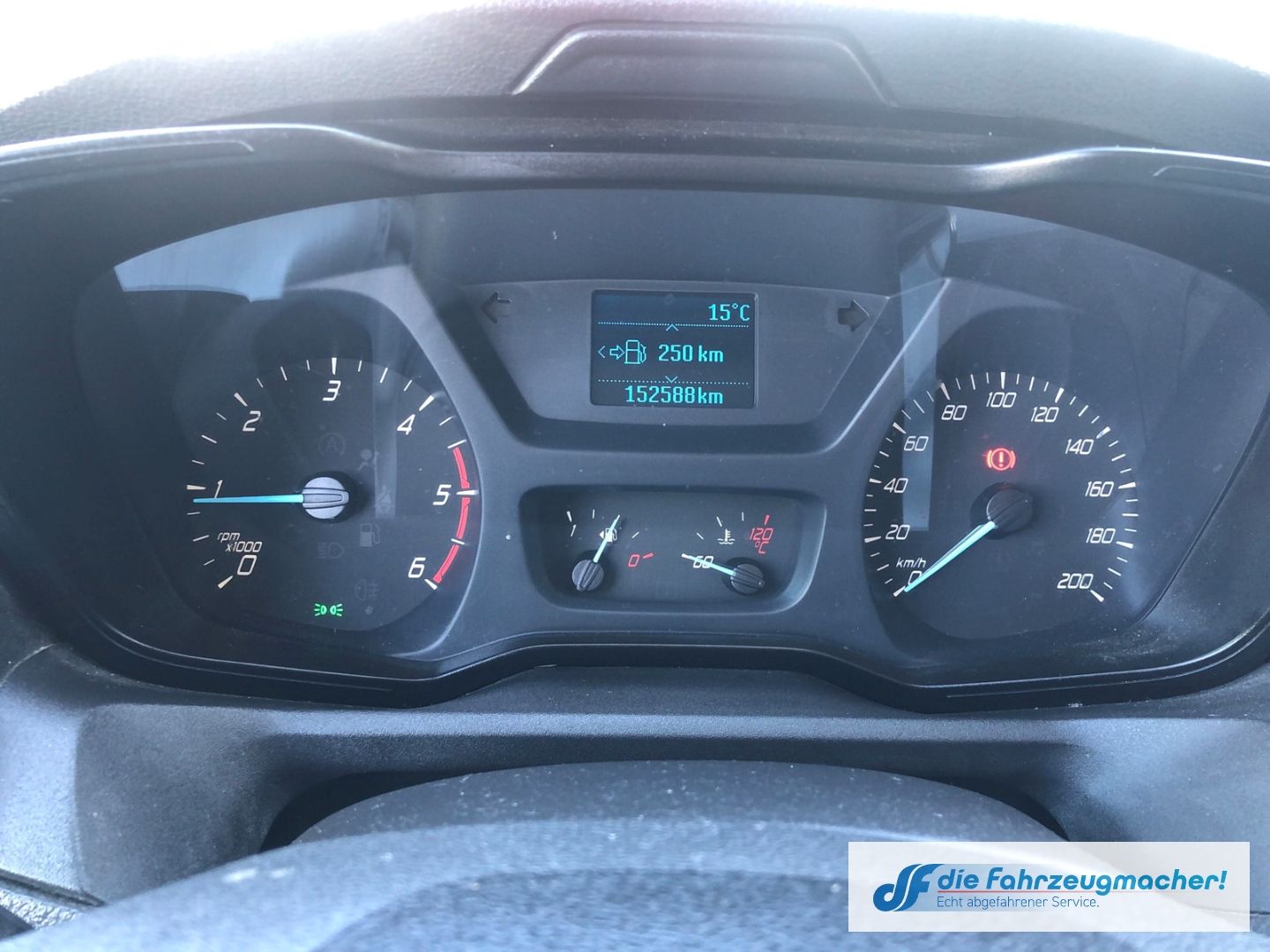 Fahrzeugabbildung Ford Transit Kombi 350 Behindertengerecht *4085