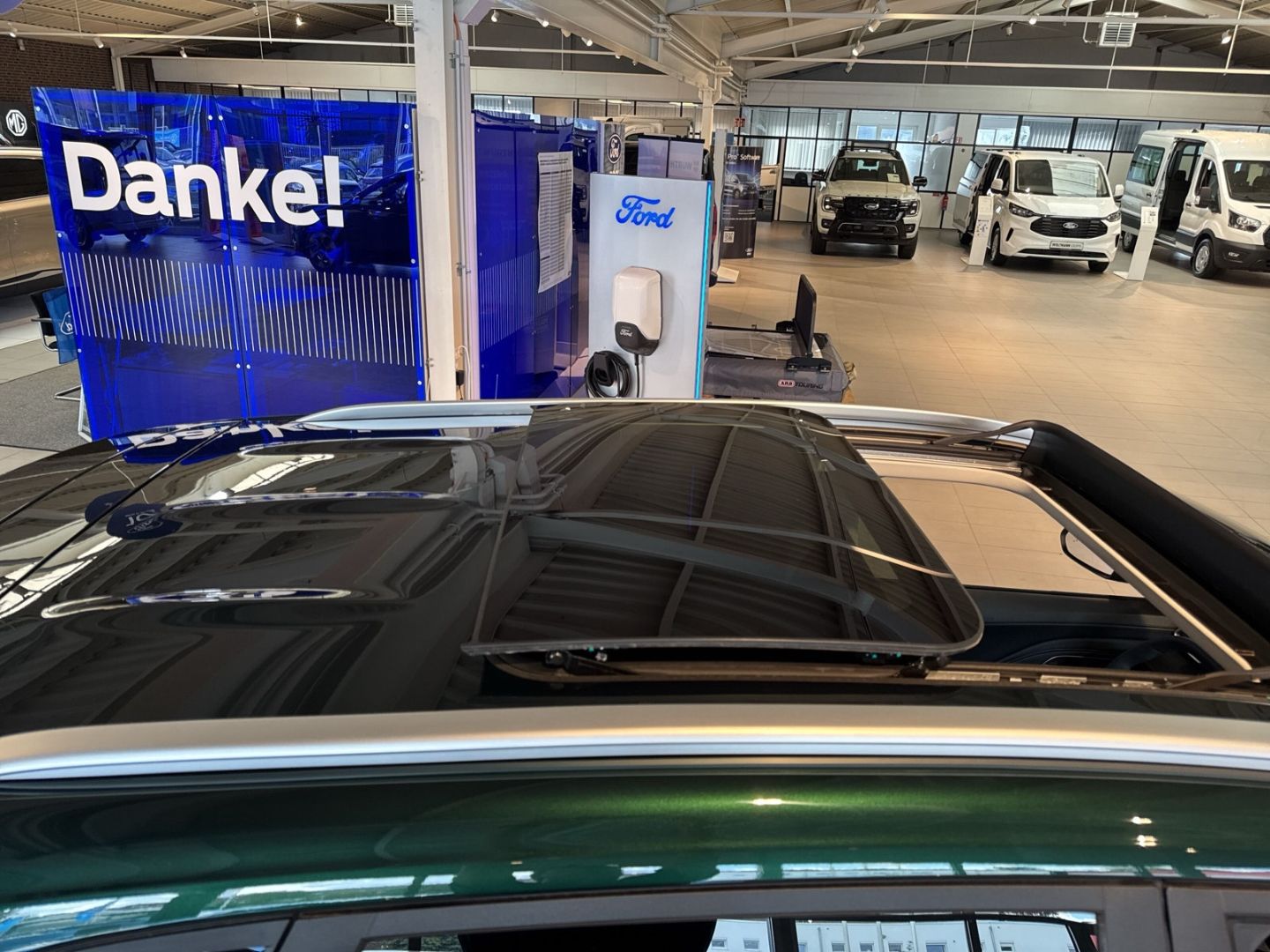 Fahrzeugabbildung MG ZS Hybrid+ LUXURY AT MY25 TOP FINANZ* Navi 360 C