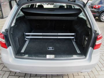 Mercedes E 220 - 9