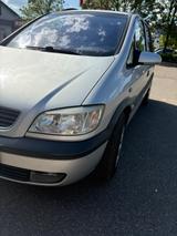 Opel Zafira 1.6 16V Elegance Elegance - Opel Zafira aus 2003: Elegance