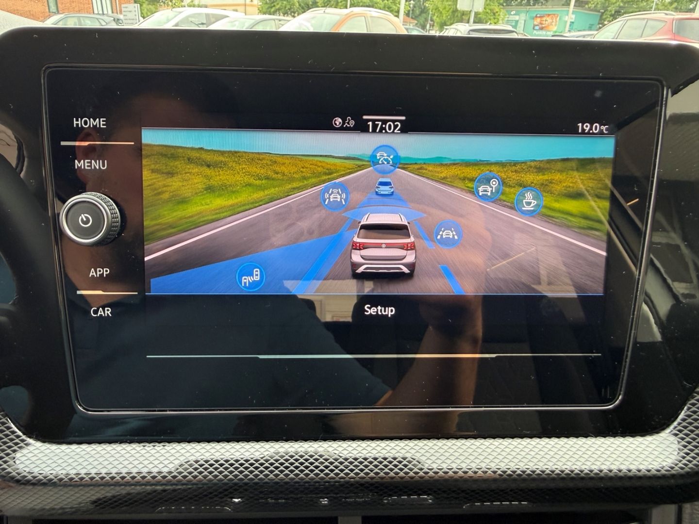 Fahrzeugabbildung Volkswagen T-Cross 1.0 TSI 70 kW Life Digitales Cockpit LED