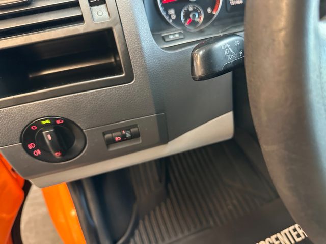 MYAUTOCENTER – Gebraucht- und Jahreswagen mit Werkstattservice in Pfaffenhofen Volkswagen T5 Transporter Kasten *AHK*SitzHZ*StandHZ*Klima*