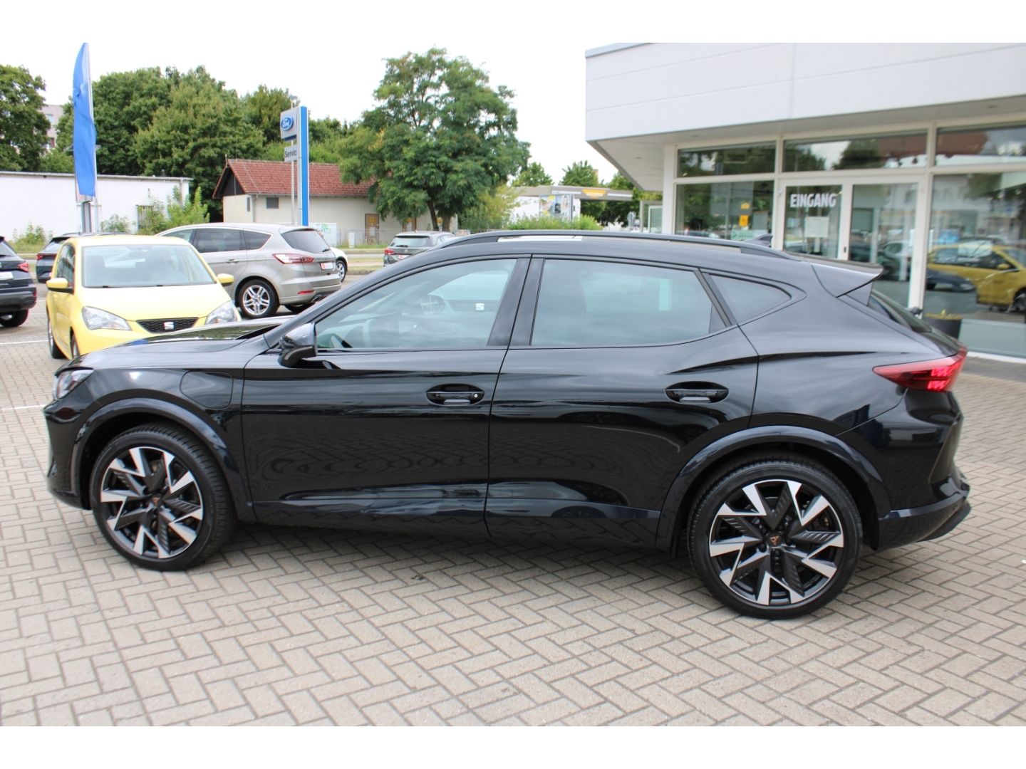 CUPRA Formentor VZ1.5 TSI e-Hybrid 200 kW Pano AHK RFK - Image 2