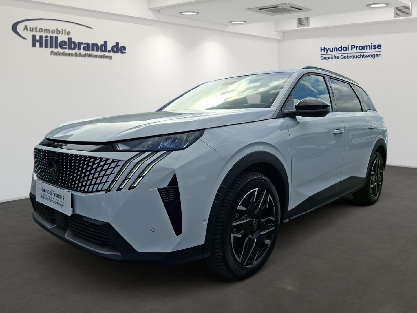 Peugeot 5008 Allure Hybrid 145 E-DSC6-7 Sitze