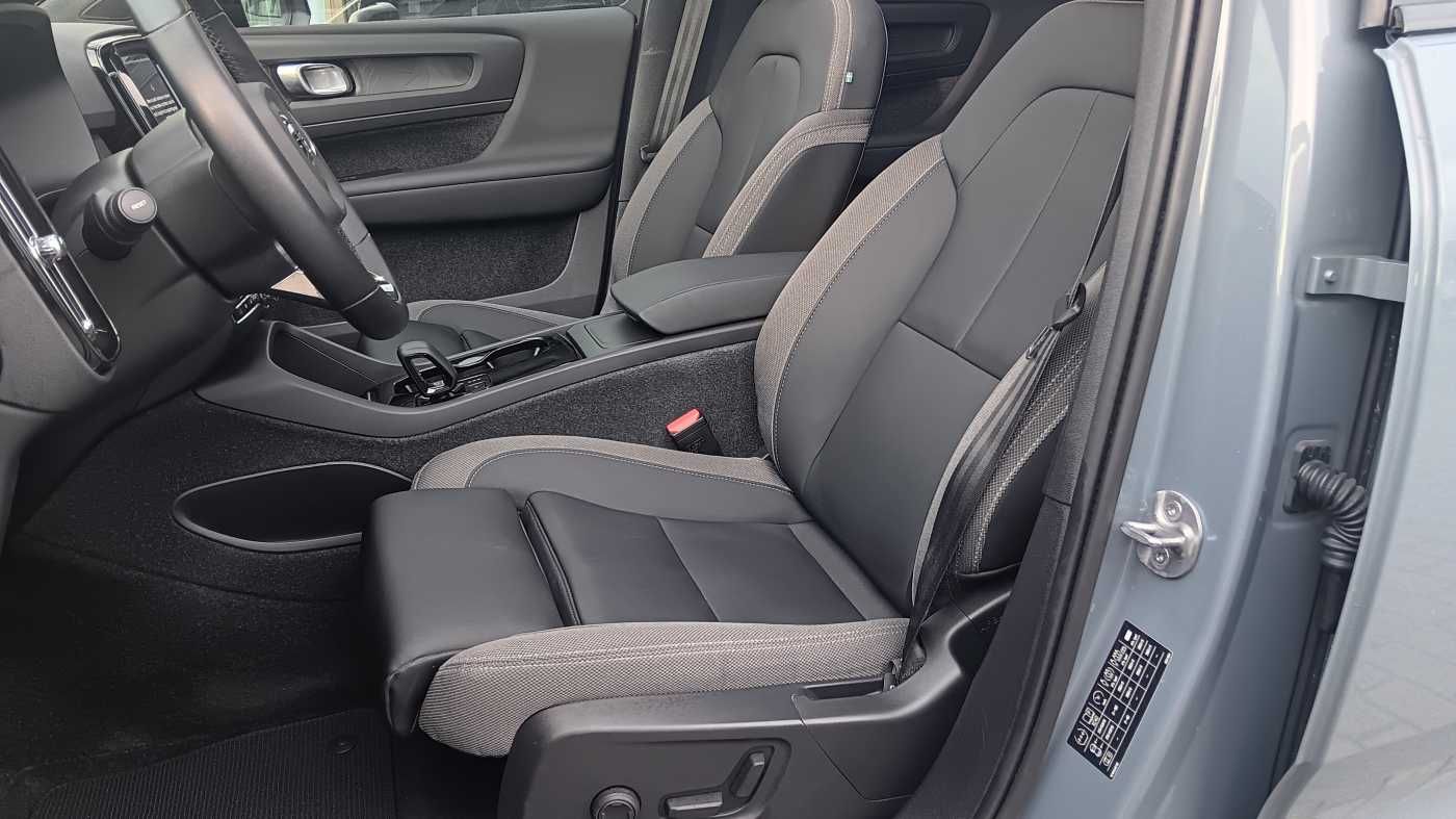 Fahrzeugabbildung Volvo XC40 Recharge Twin Motor Ultimate AWD