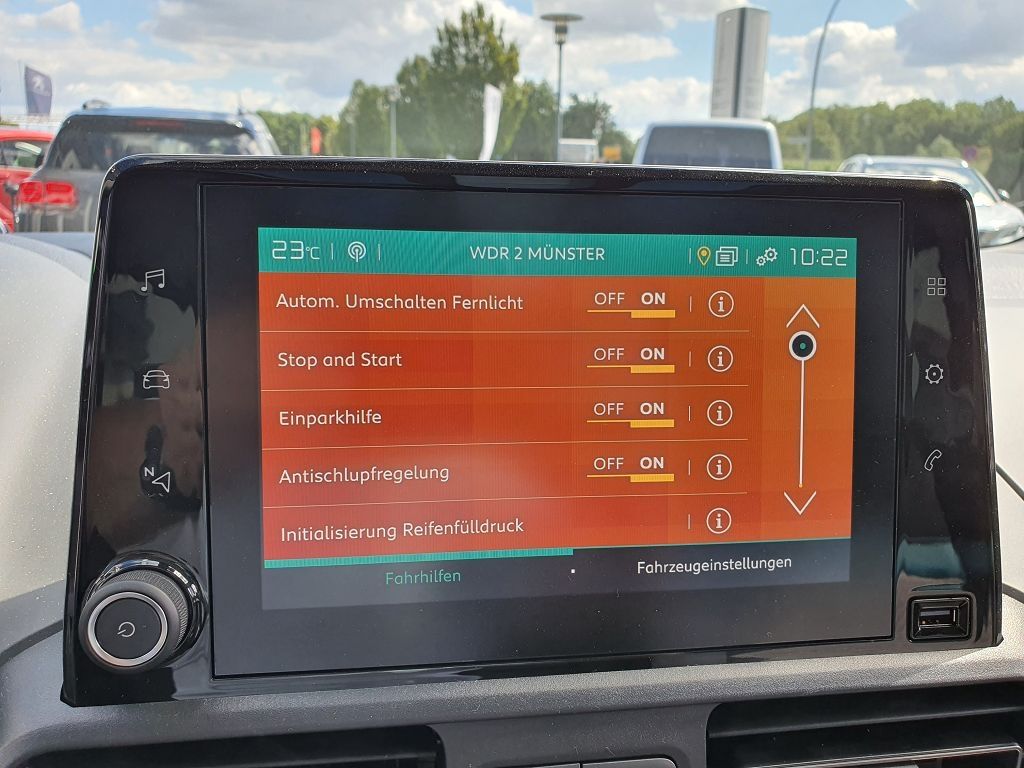 Fahrzeugabbildung Citroën Berlingo M BlueHDi 130 S&S Navi Apple CarPlay