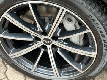 Audi Q7 - 5