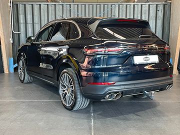 Porsche Cayenne - 5
