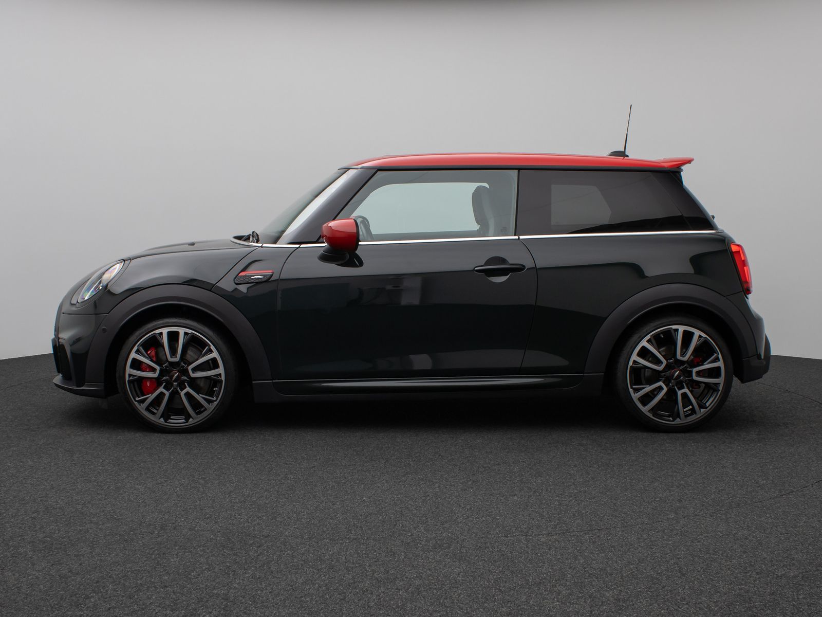 Fahrzeugabbildung MINI John Cooper Works Panorama Kamera HUD DAB Sport