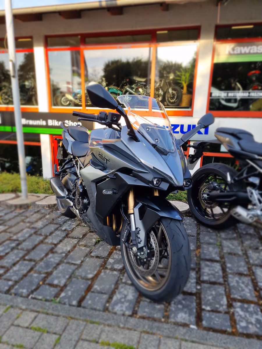 Suzuki GSX-S 1000 GT Silber