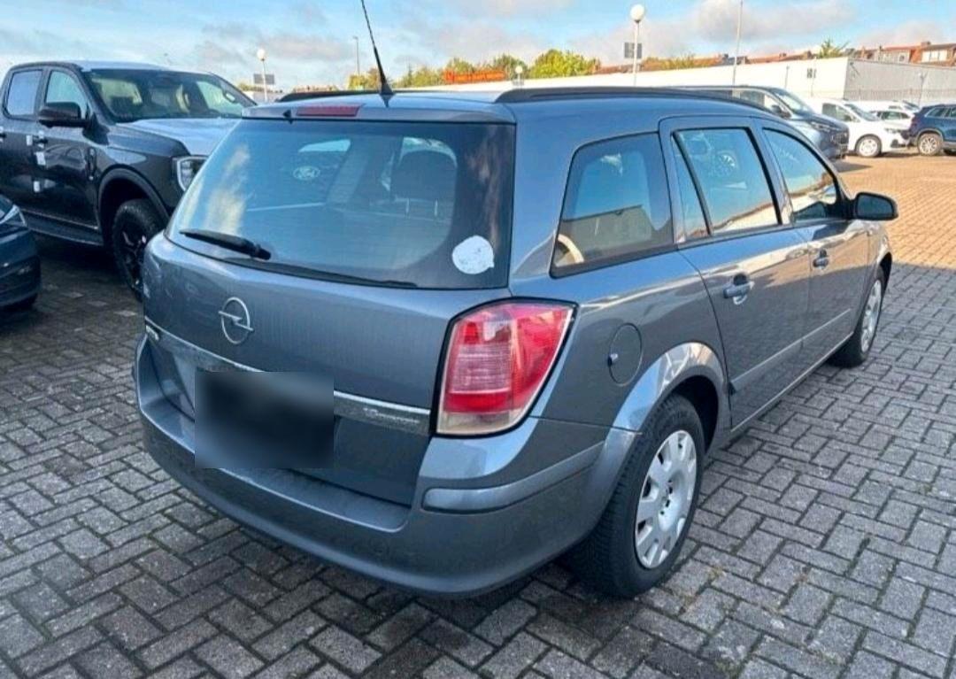 Opel Astra 2006 — engine 105 HP (77kW)