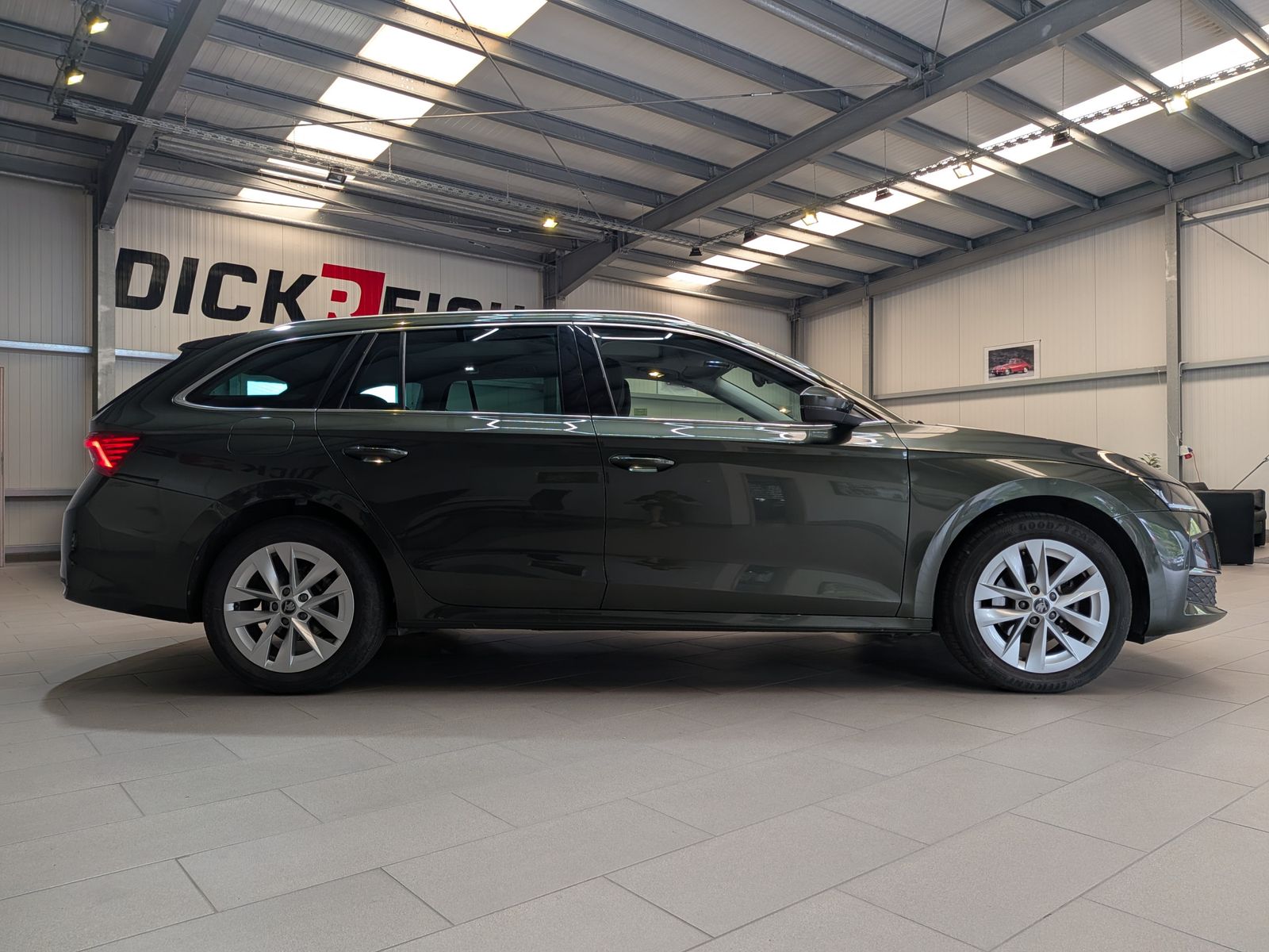 Fahrzeugabbildung SKODA Octavia 1.5TSI mHEV Selection TEMP*LED*CAM*PANO*