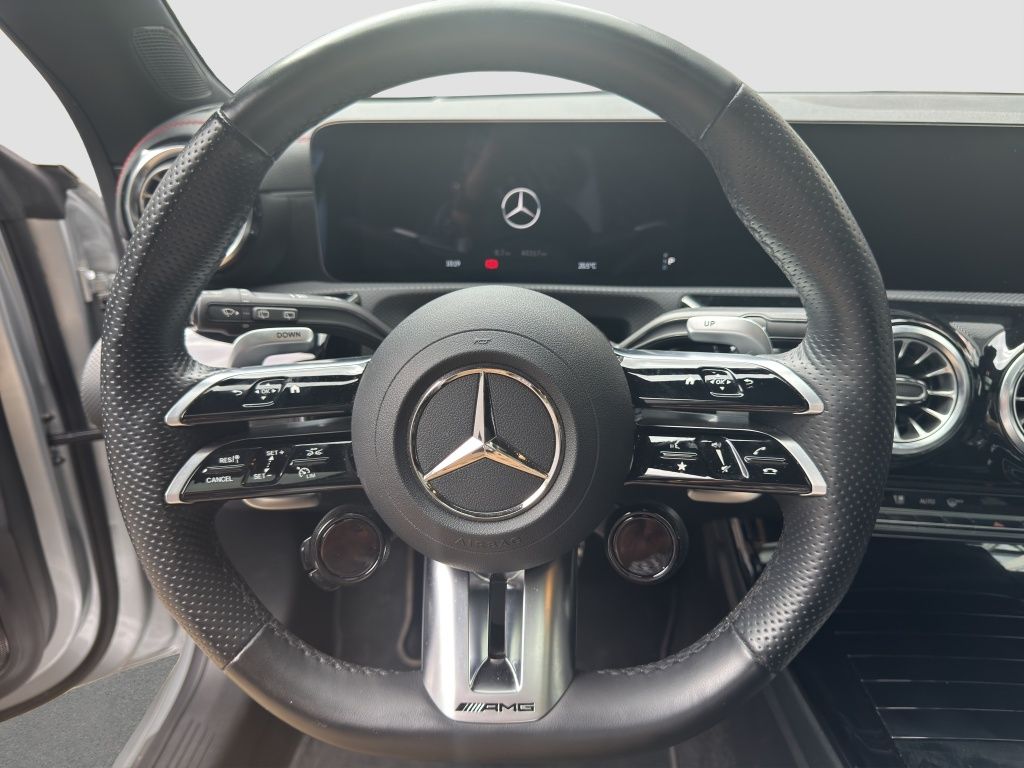 Fahrzeugabbildung Mercedes-Benz AMG CLA 35 4MATIC Shooting Brake HUD*Navi*Pano