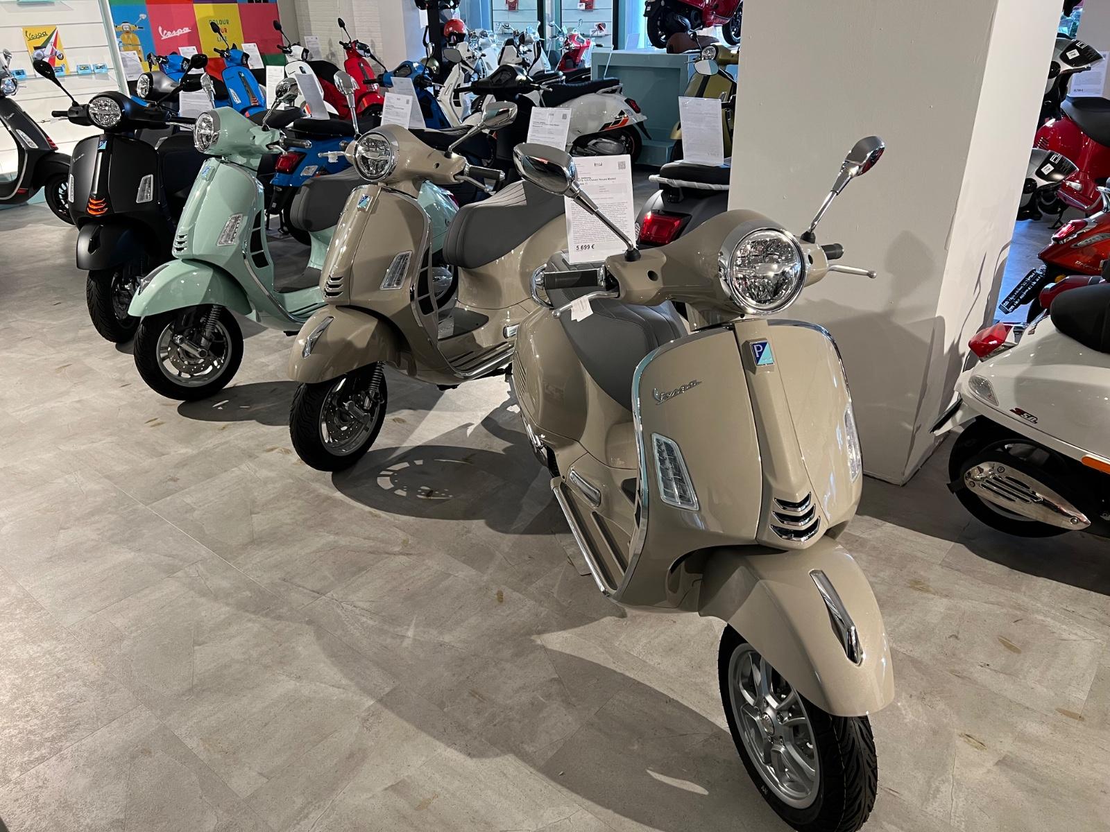 Vespa GTS 125 Classic Neues Modell Winterpreis !!!
