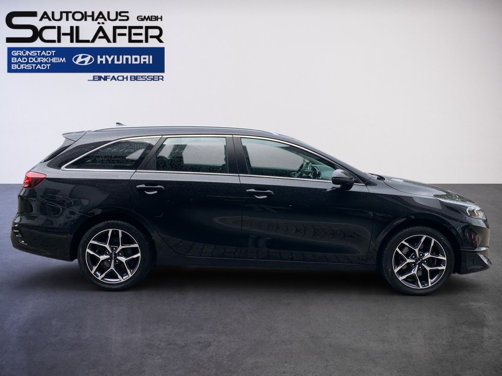 Fahrzeugabbildung Kia Ceed 1.5 7-DCT T-GDI Spirit Navi Allwetter
