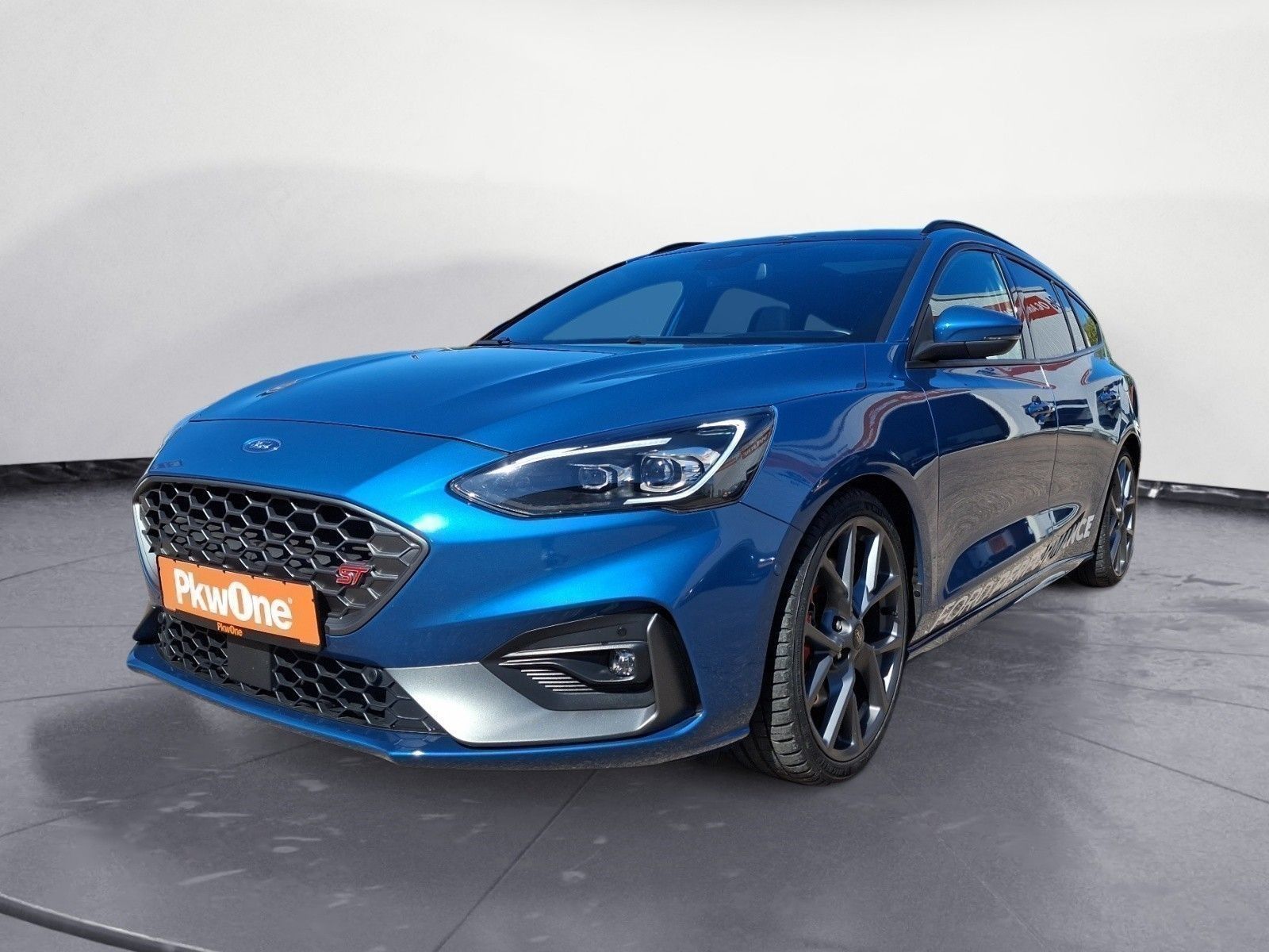 Ford Focus ST Tunier PDC*KAMERA*LED*NAVI*SHZ*PANO