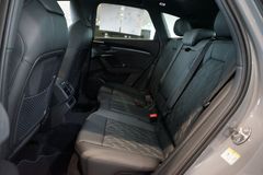 AUDI SQ5 TFSI | Pano | Carbon | Tech pro | HuD | B&O AUDI SQ5 TFSI | Pano | Carbon | Tech pro | HuD | B&O