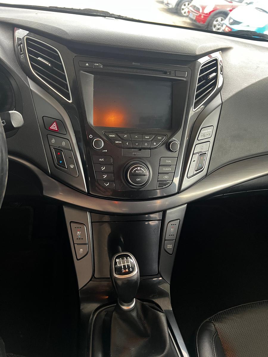 Hyundai i40 2015 — photo 11