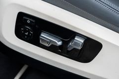 BMW X7 M60 – 18 / 35