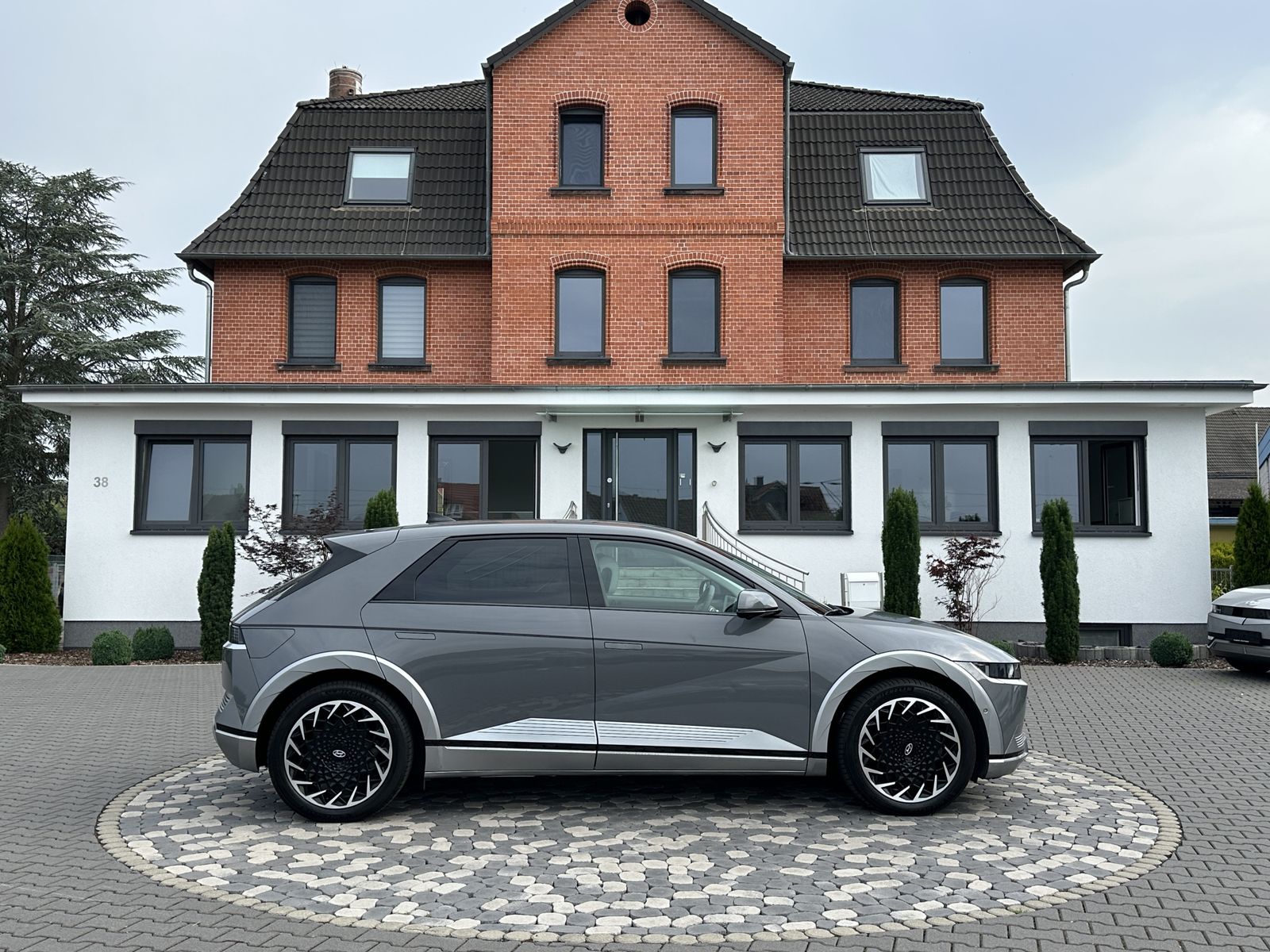 Hyundai Ioniq 5 Uniq 4WD PIXEL HUD BOSE 360° AHK 77,4KWh
