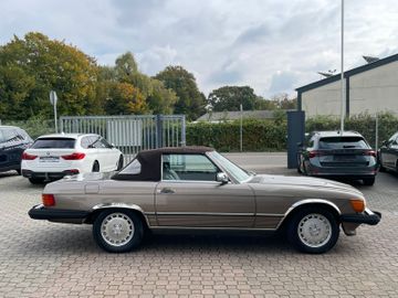 Mercedes-Benz SL 560