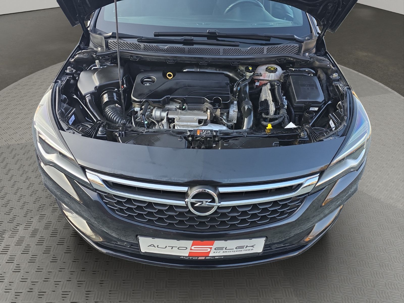 Fahrzeugabbildung Opel Astra K Dynamic+LED+NAVI+TEMPOMAT+SPURASISTENT
