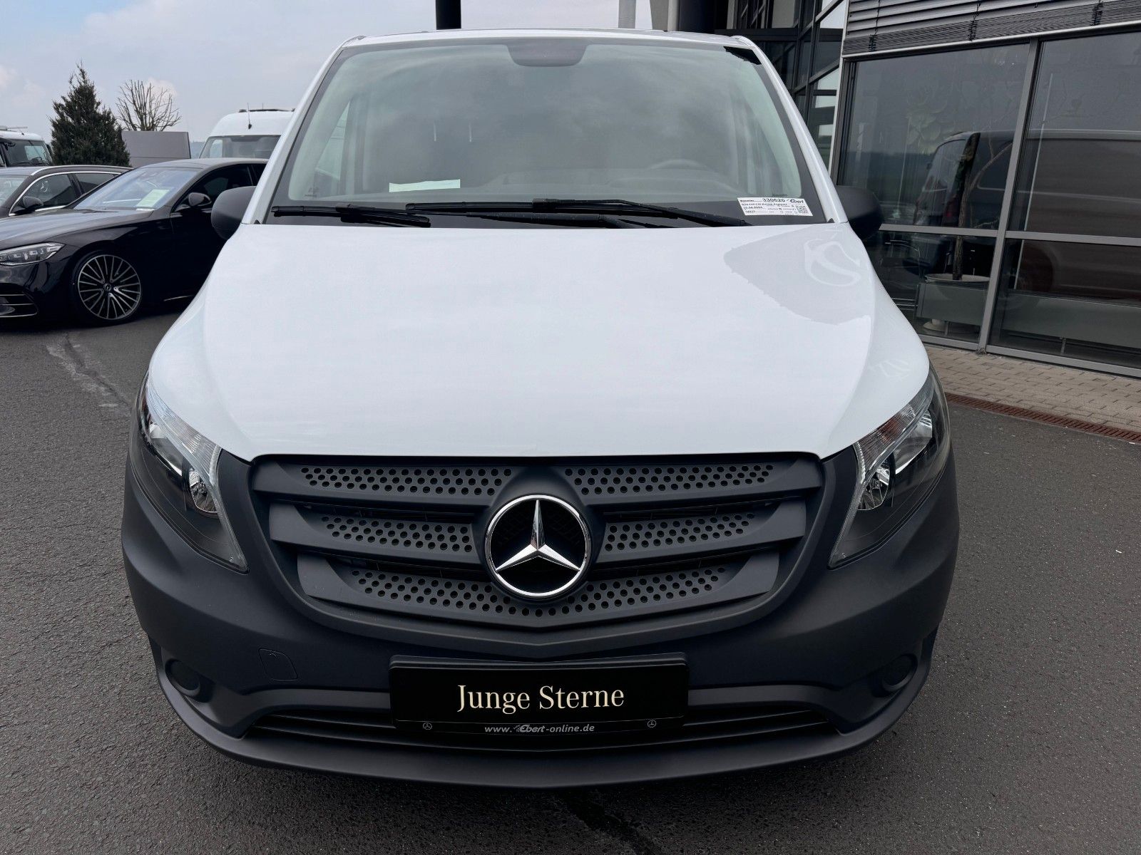 Fahrzeugabbildung Mercedes-Benz Vito 114 CDI 9G Kompakt BOTT REGAL Kamera Klima