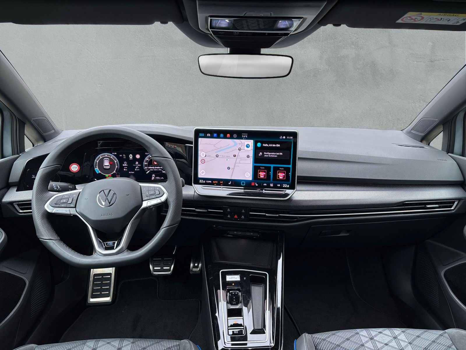 Fahrzeugabbildung Volkswagen Golf R-Line 1,5 eTSI 110kW 7-Gang DSG