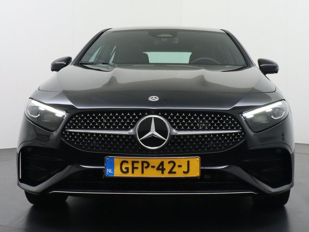 Mercedes-Benz A 250 e Star Edition AMG Line Plus panorama dach