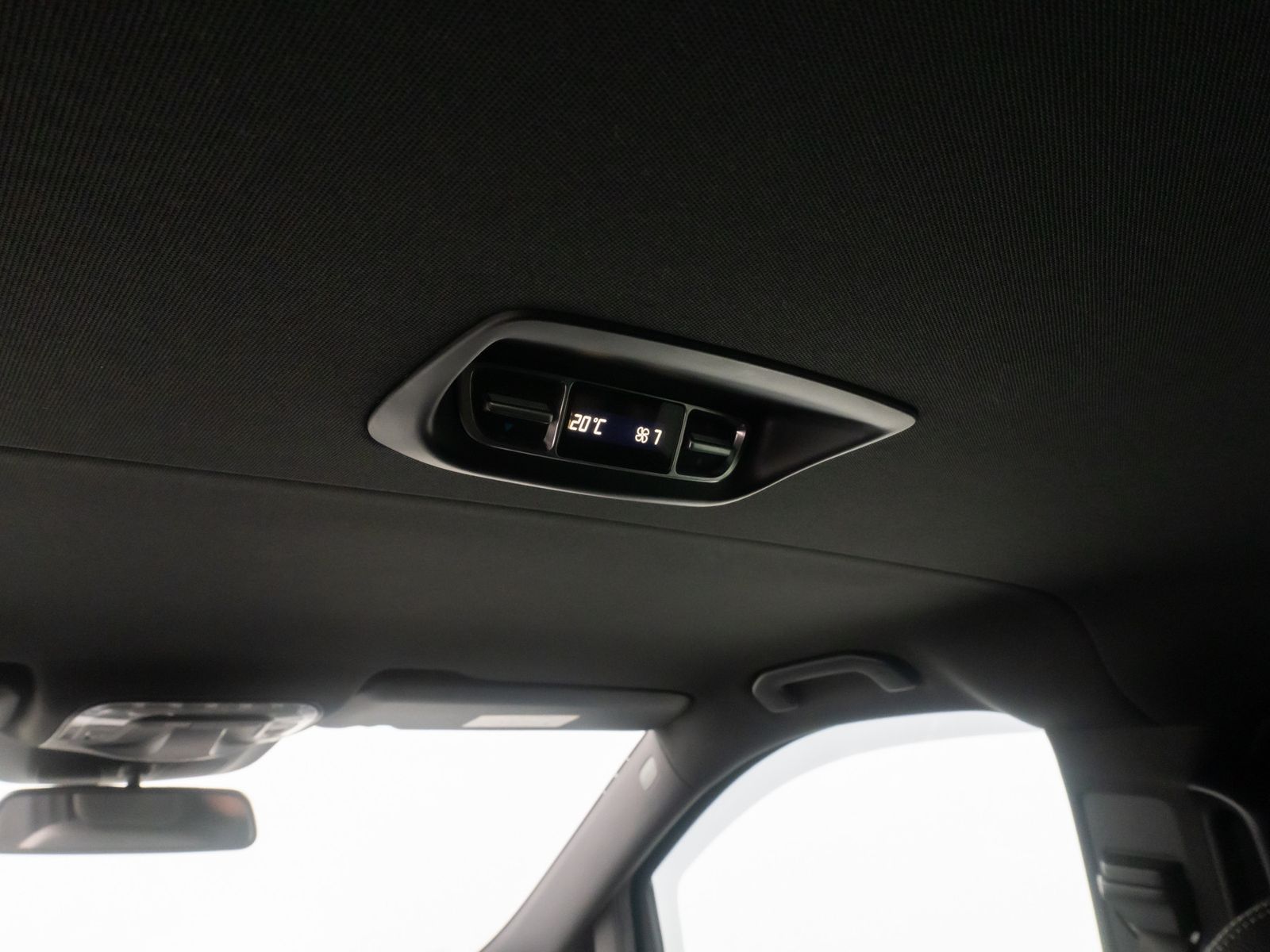 Fahrzeugabbildung Mercedes-Benz V 250 ACC Kamera Burmester AHK TischPaket 19Zoll