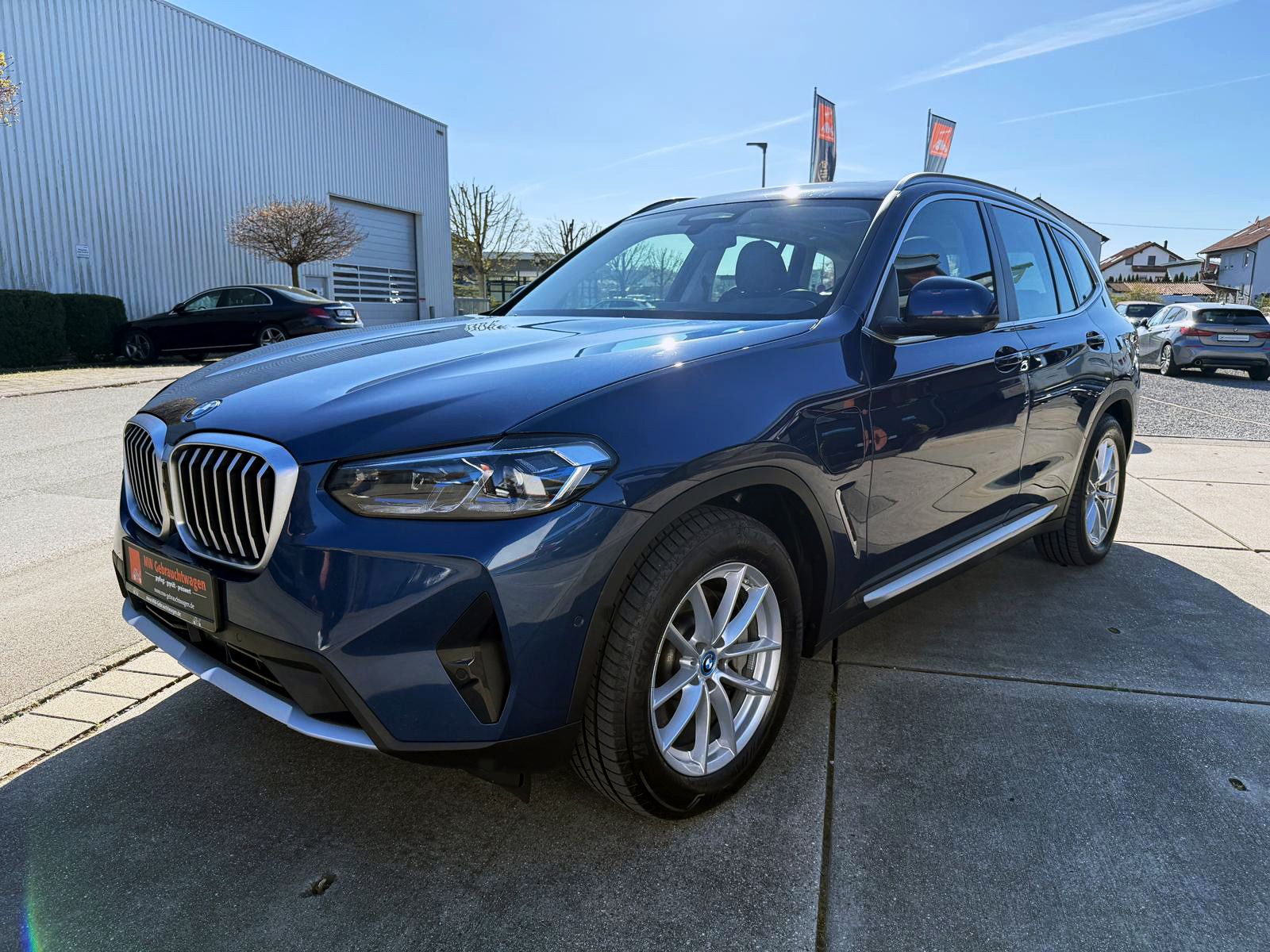 Fahrzeugabbildung BMW X3 xDrive30e Steptr. LED ACC 360° HUD PANO AHK