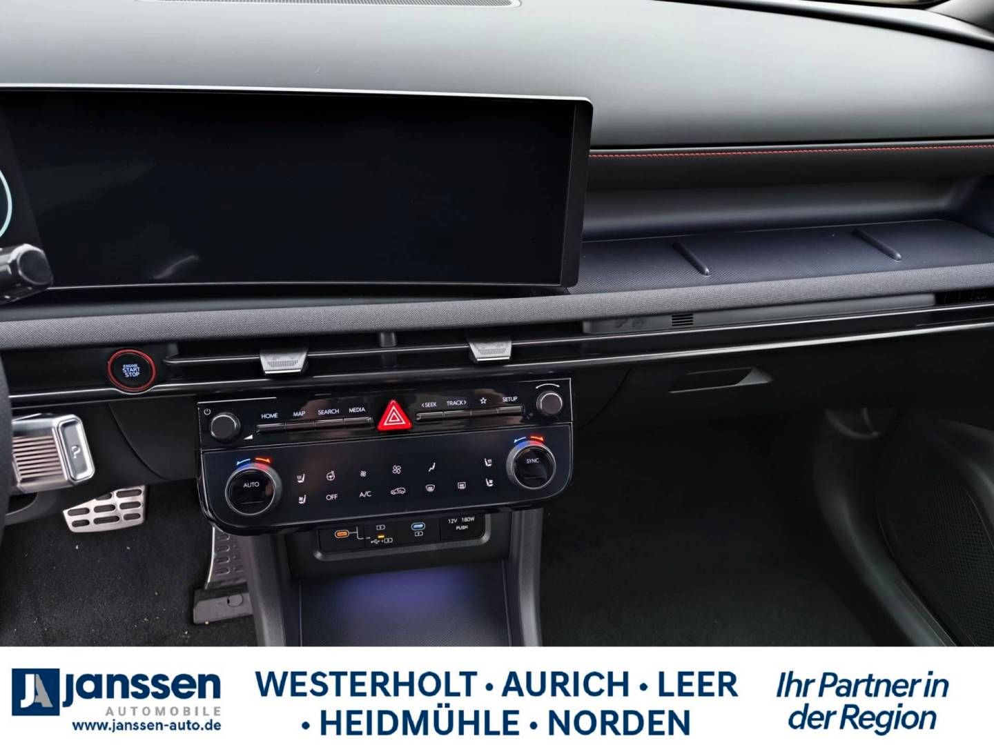 Fahrzeugabbildung Hyundai TUCSON FL (MY26) 1.6 T-GDI (150 PS) 7-DCT 2WD N