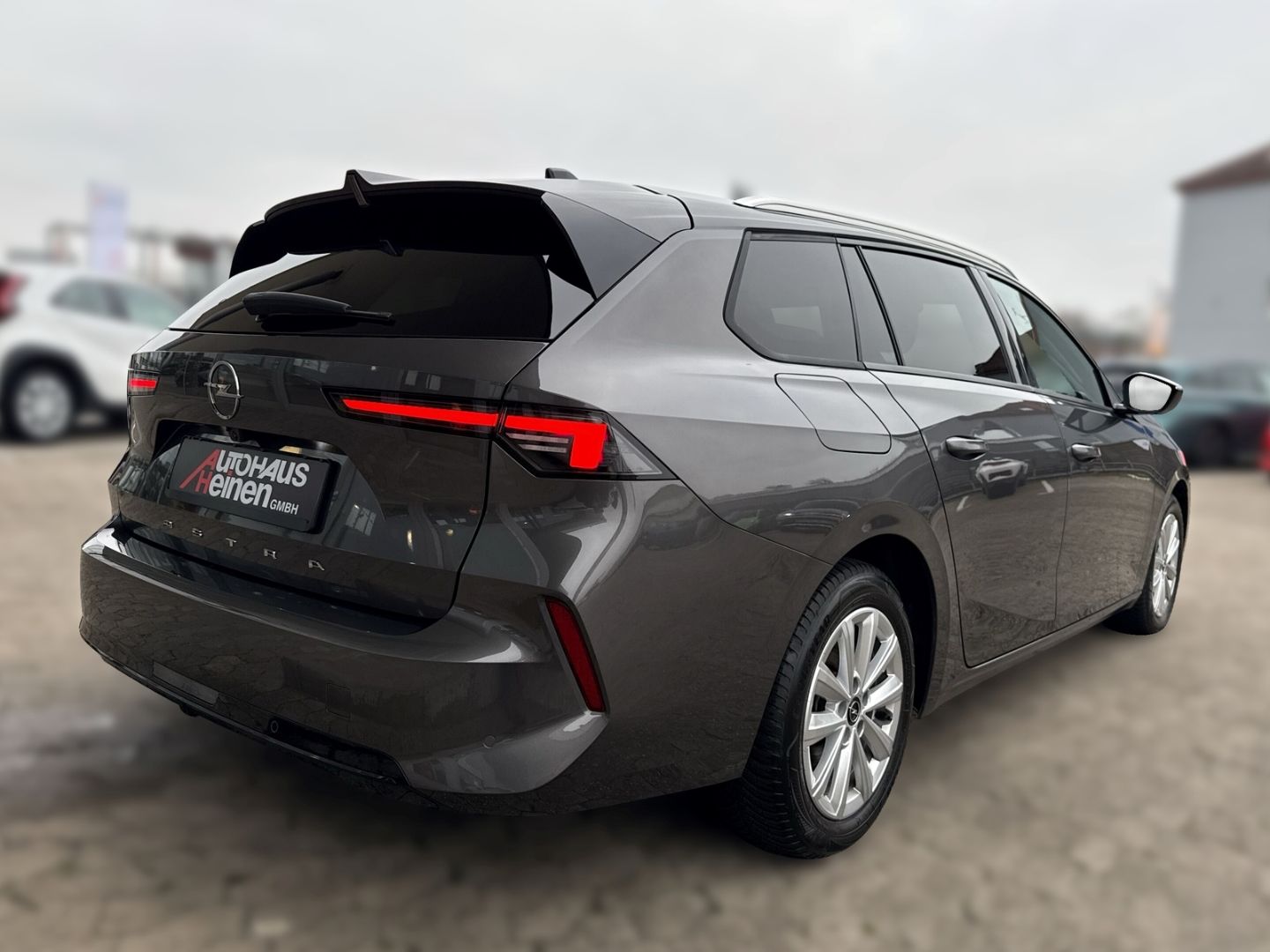 Fahrzeugabbildung Opel Astra L Elegance ASTRA CDTi 1.5 Sports Tourer Na