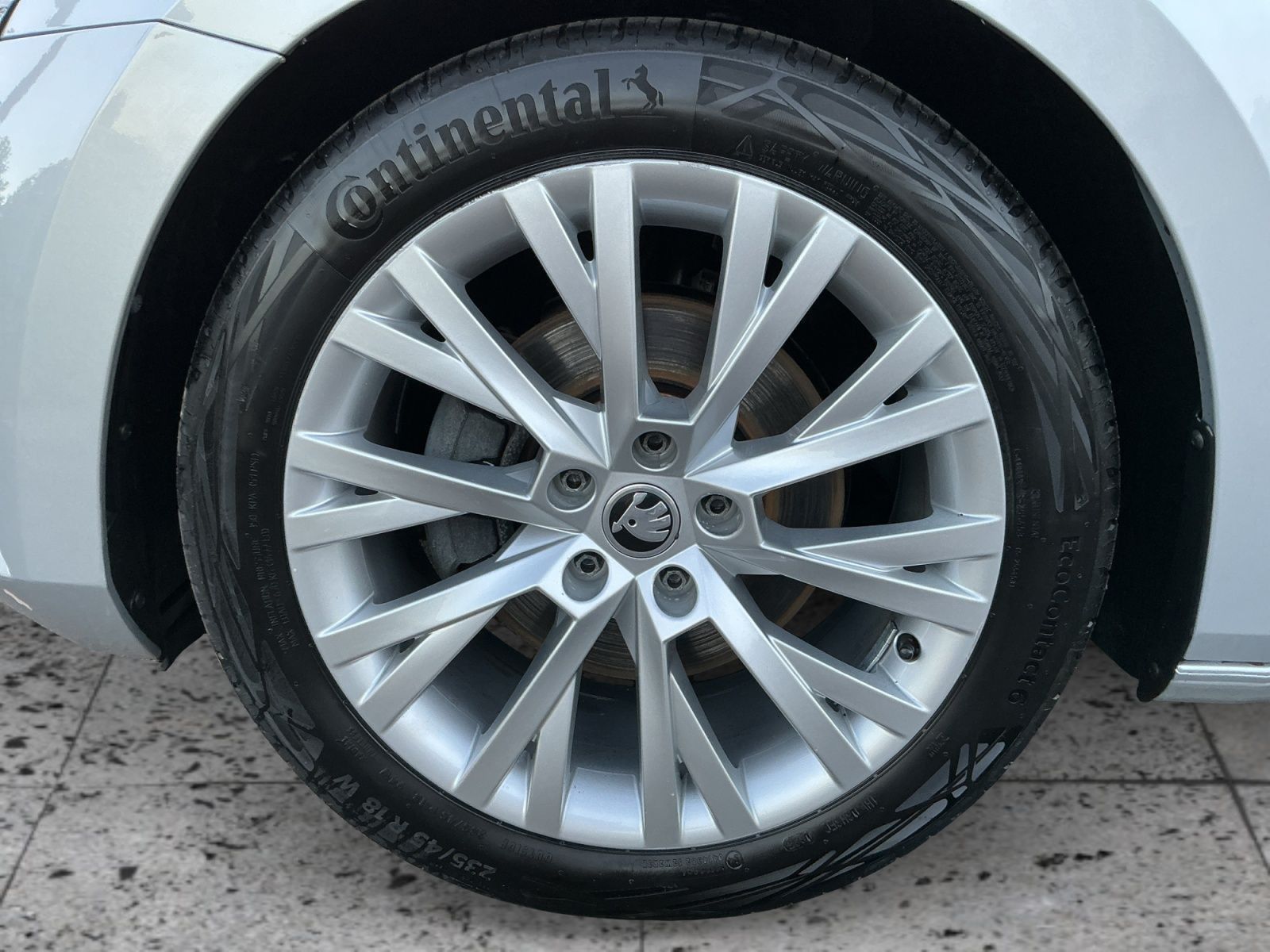 Skoda Superb - Bild 8