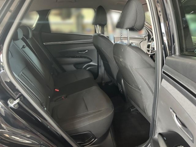 Fahrzeugabbildung Hyundai Tucson Trend Plug-In Hybrid 4WD Navi+Asisstenz-P
