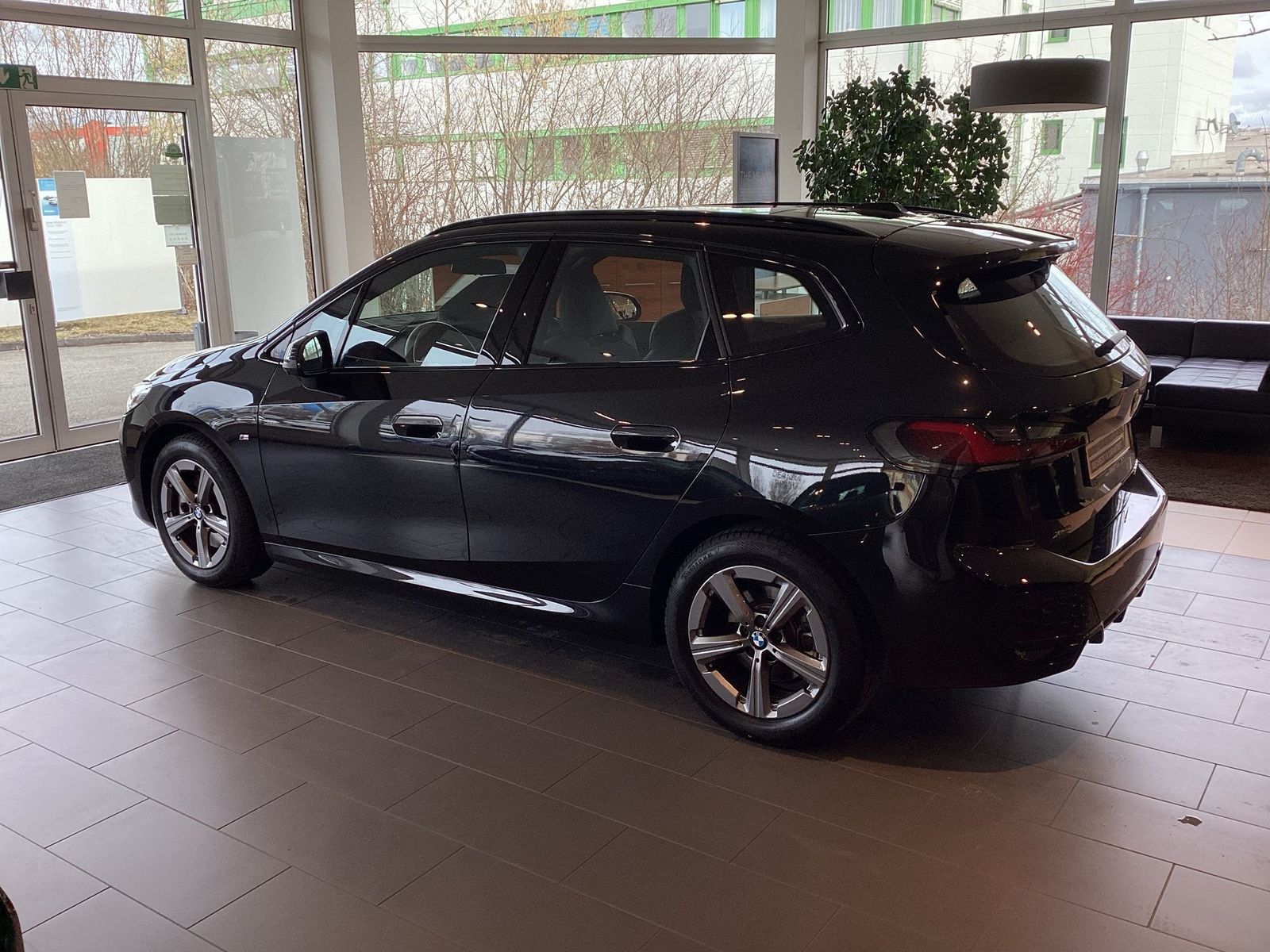 BMW 223 Active Tourer - Bild 6