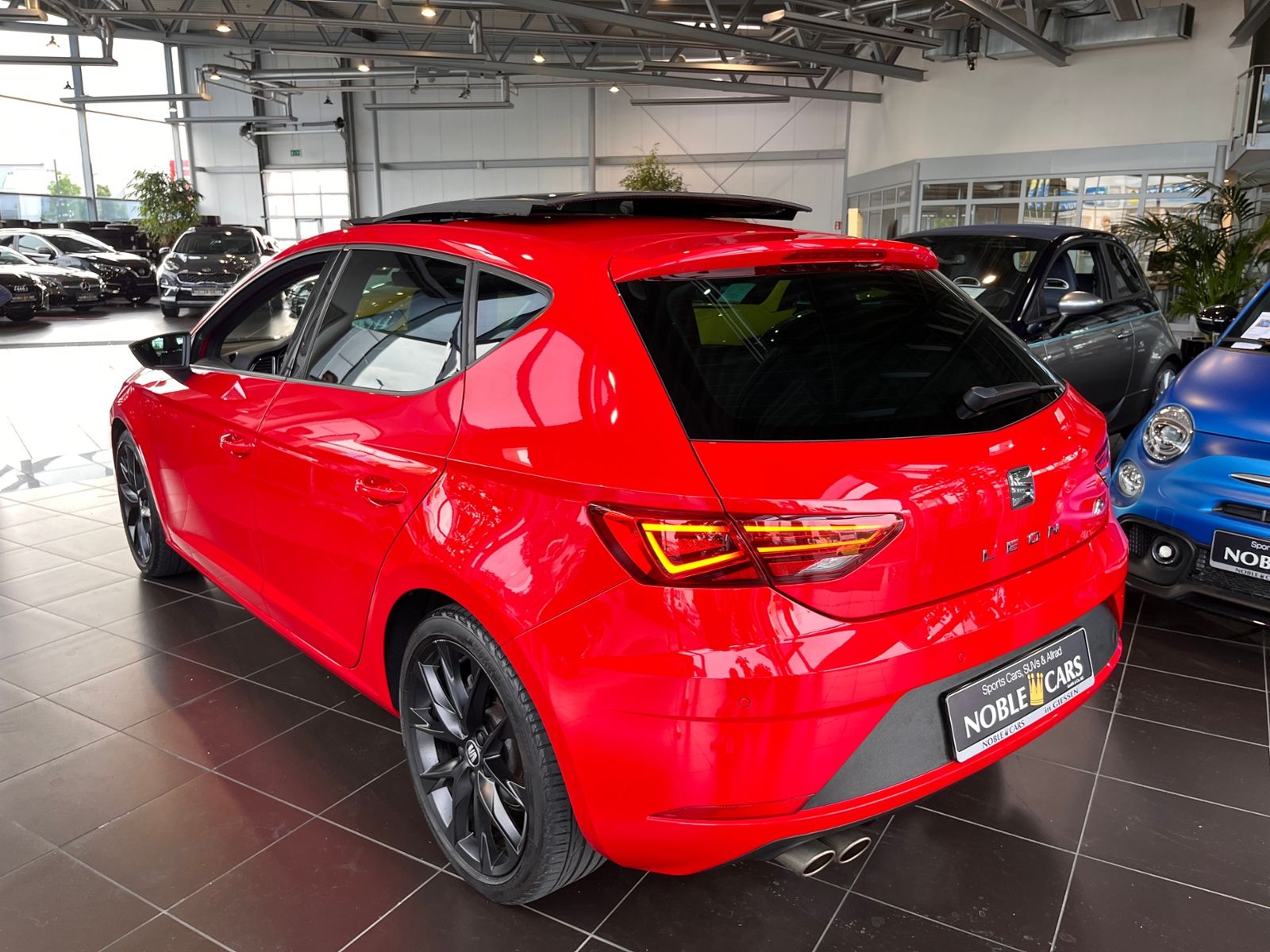 Fahrzeugabbildung SEAT Leon FR KLIMA LED NAVI ALU