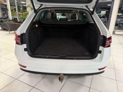 SKODA Superb Combi 2.0 TDI Style/ACC/PANO/AHK/CAM/8-FA