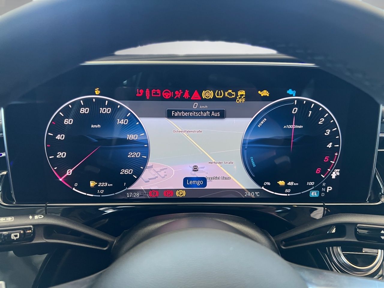 Mercedes-Benz E 300 T de 4M AMG Massage Sitzklima Superscreen foto 20