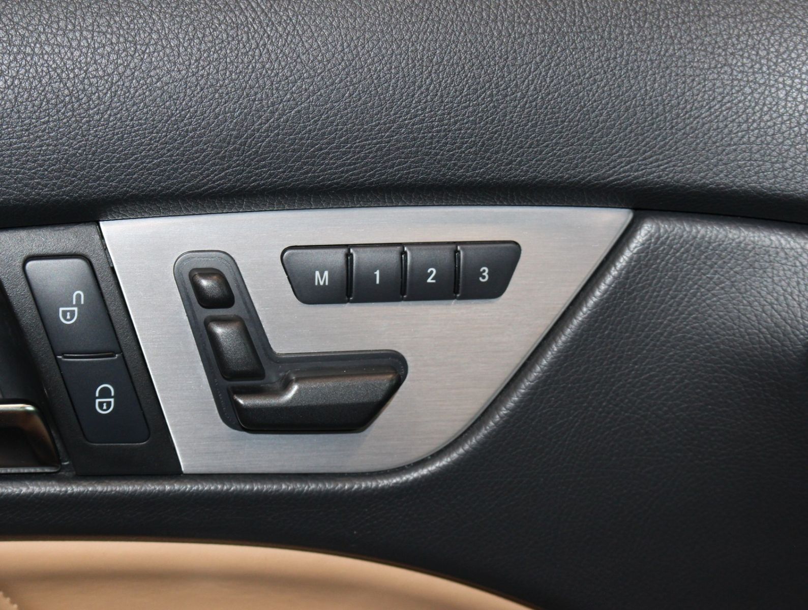 Fahrzeugabbildung Mercedes-Benz C 63 AMG Coupé *1.Hand*MB Scheckheft*Pano*MWST
